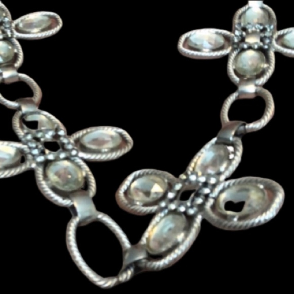 🦋70’S MALTESE CROSSES🦋